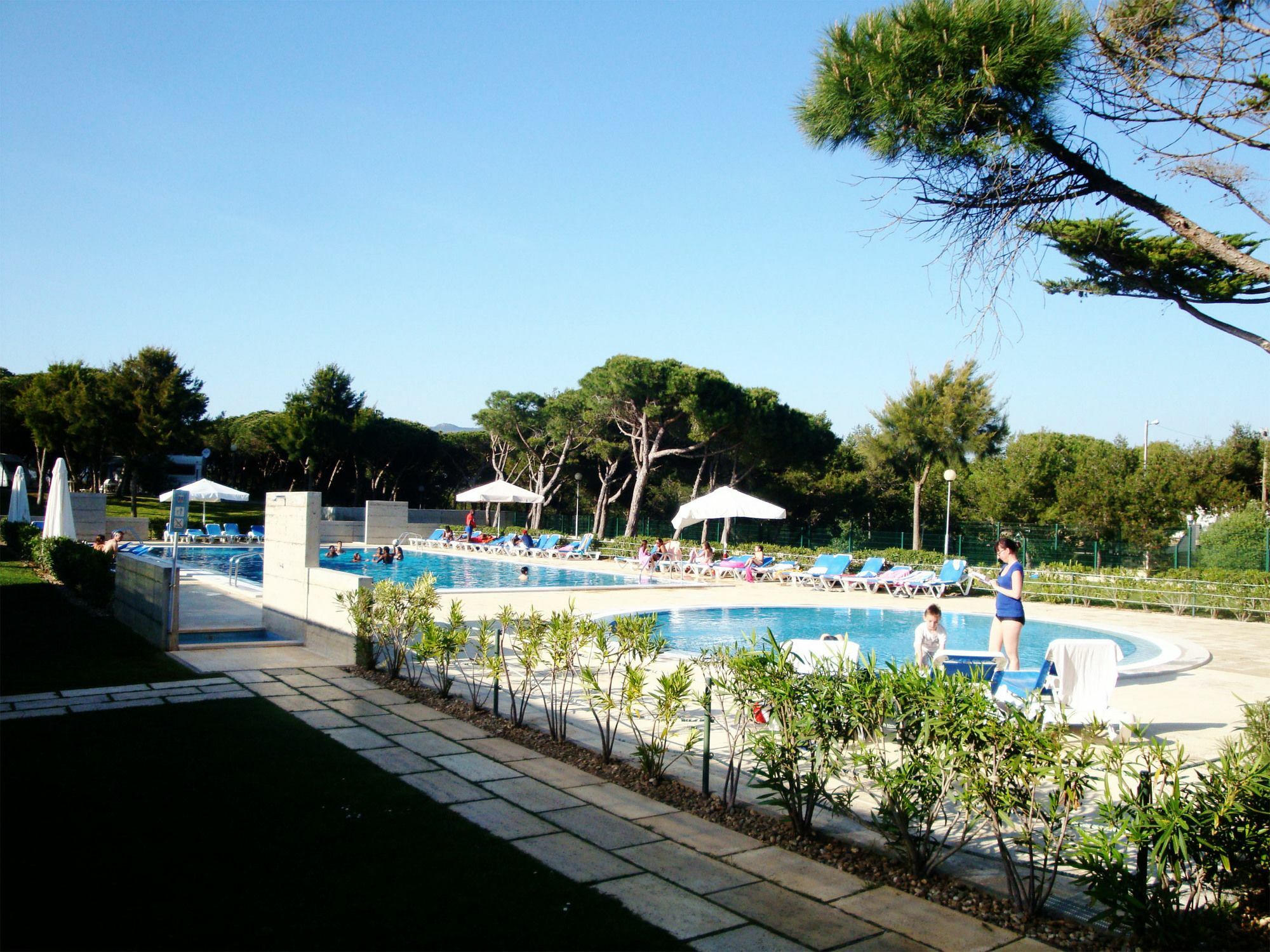 Orbitur Guincho Bungalows - Caravan Park Кашкайш Экстерьер фото
